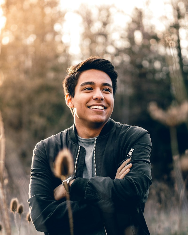 Omar, 32